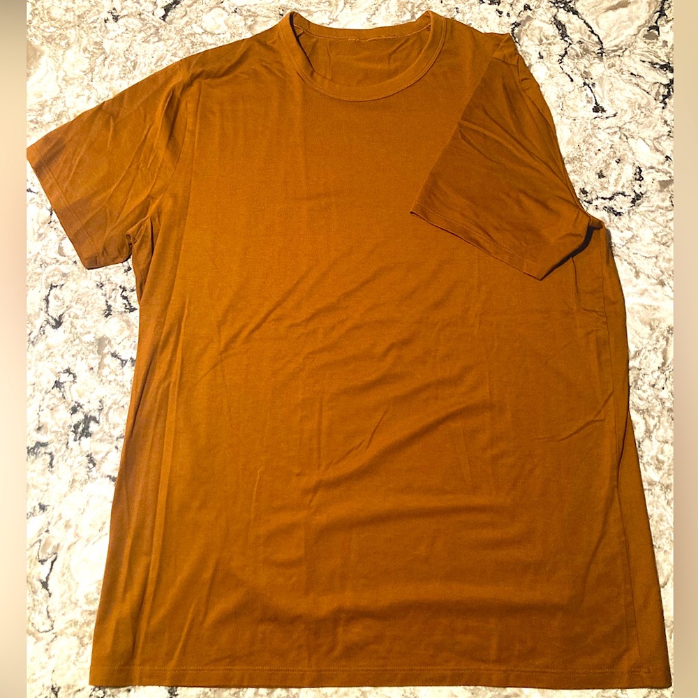 Lululemon Mens Fundamental Long Sleeve L copper brown